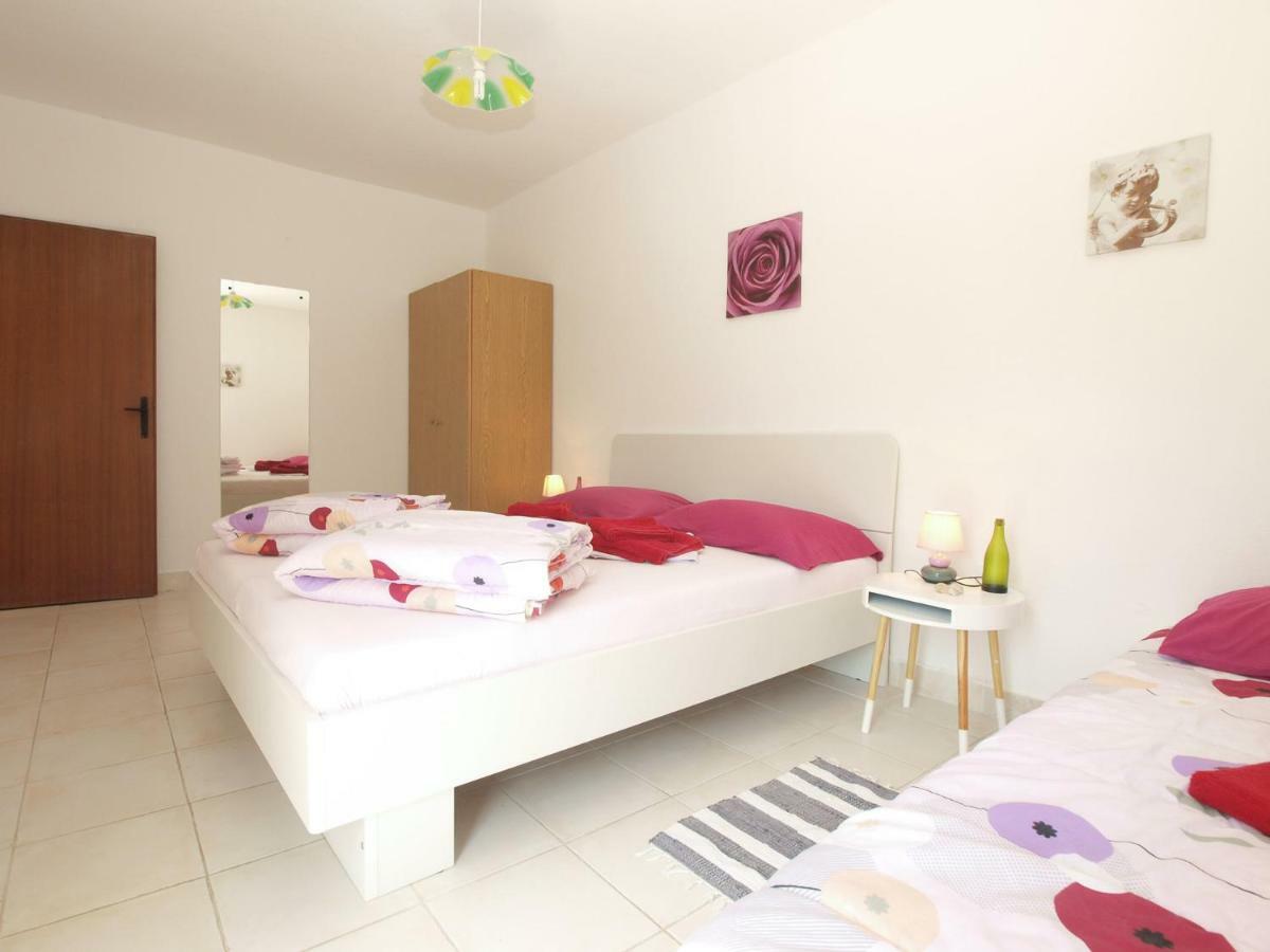 Apartments Davor 1676 Banjole Exterior foto