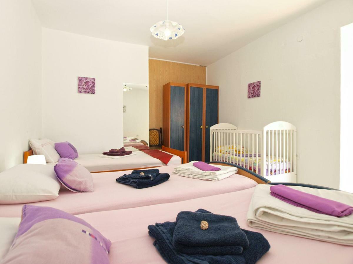 Apartments Davor 1676 Banjole Exterior foto